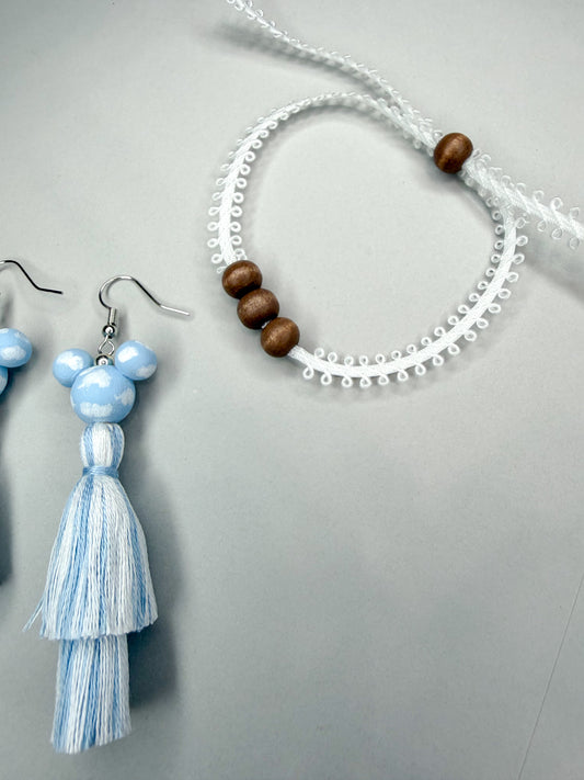 Beaded lace bracelet
